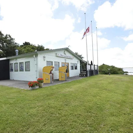 アパート In A Unique Location Within Walking Distance Of The Wadden Sea *